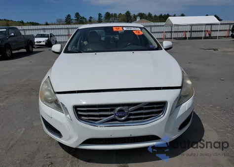 2013 Volvo S60 T5 z USA, uszkodzony, nr VIN YV1612FH6D2210414